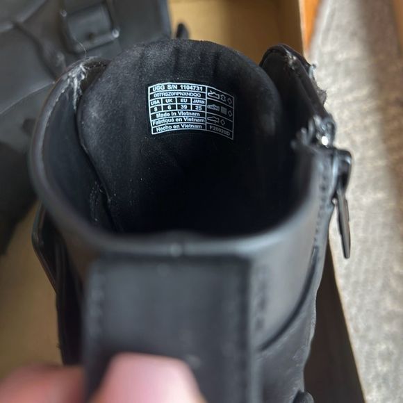 UGG Noe Leather Combat Boots - Size 8 - Picture 9 of 9